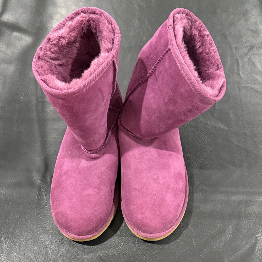 UGG Kids Boots in Rich Purple